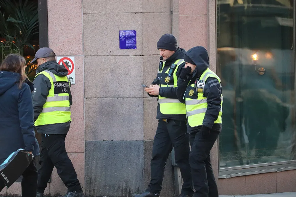 KD parkeringsvakter borde få använda dödlig våld
